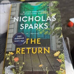 Nicholas Sparks "The Return" Hardcover  Novel - Teal & Yellow Cover